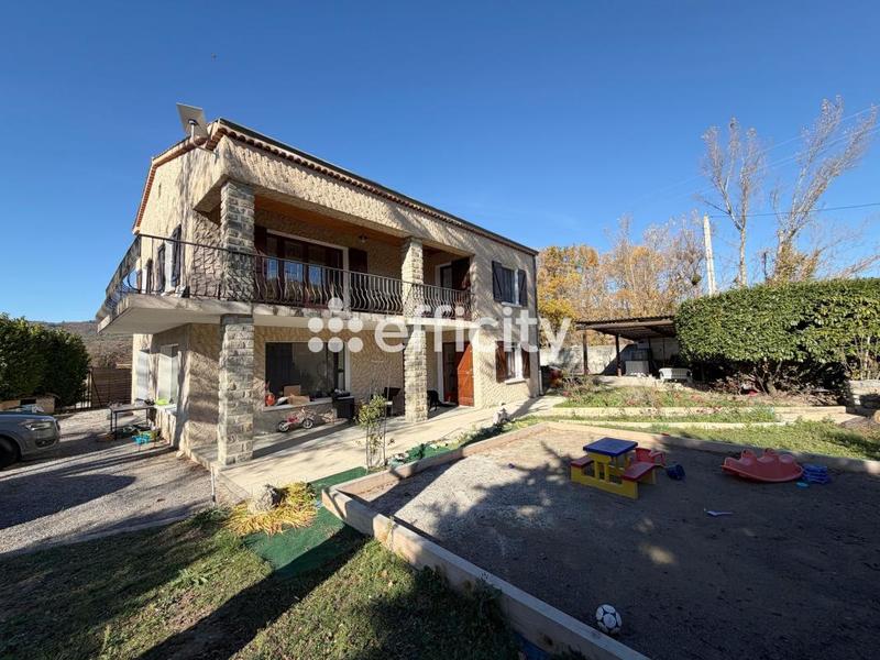 Pavillon - 160 m² - 5 pièces