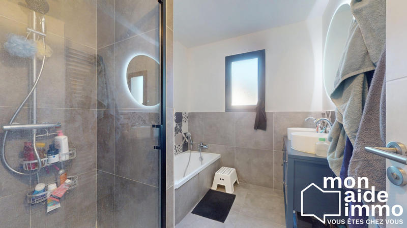 Maison contemporaine - 104 m² - 4 pièces