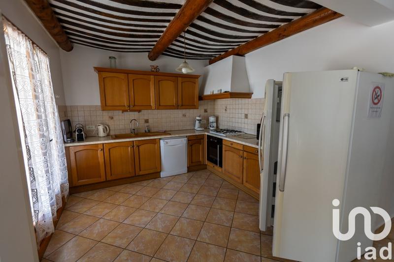 Maison - 980 m² - 5 pièces