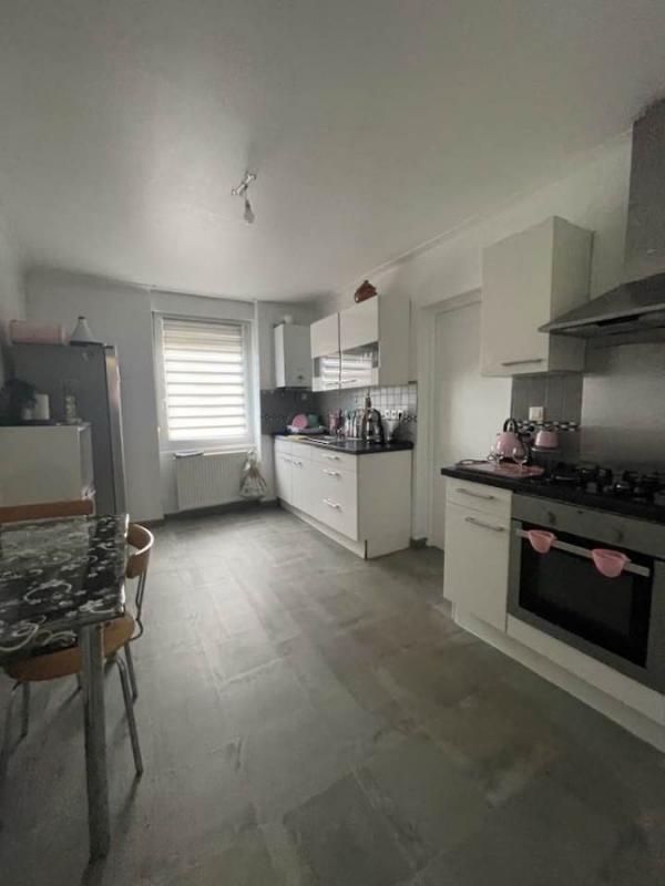 Appartement - 100 m² - 4 pièces