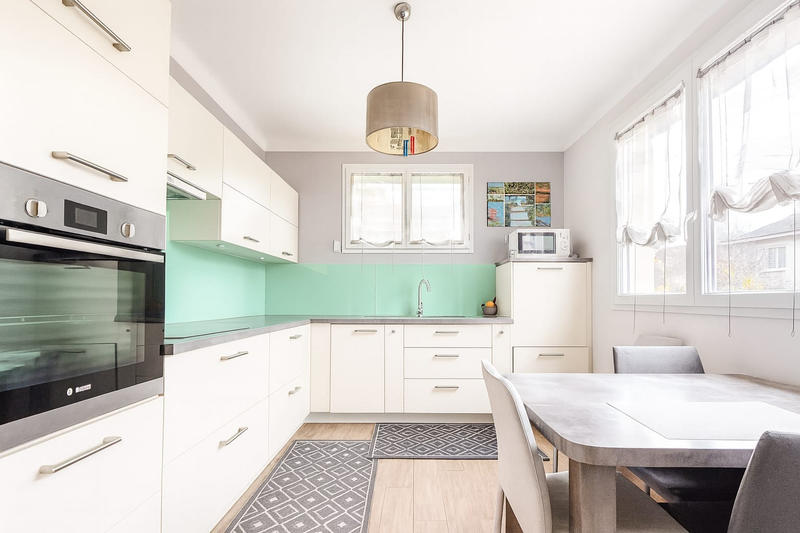 Maison - 96 m² - 5 pièces