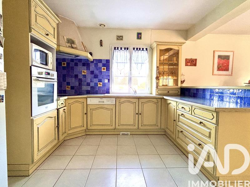 Maison - 200 m² - 7 pièces