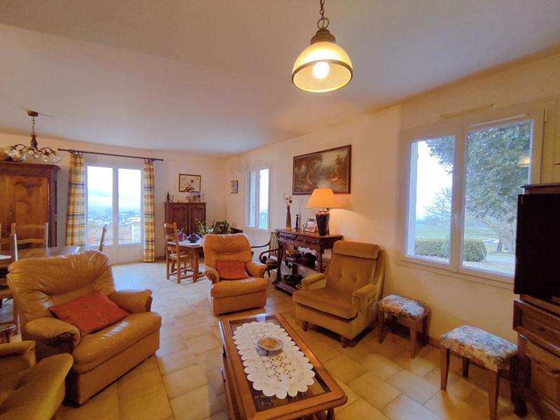 Maison - 160 m² - 8 pièces