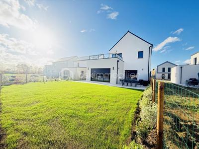 Maison - 172 m² - 6 pièces