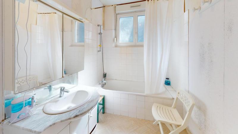 Appartement ancien - 80 m² - 4 pièces