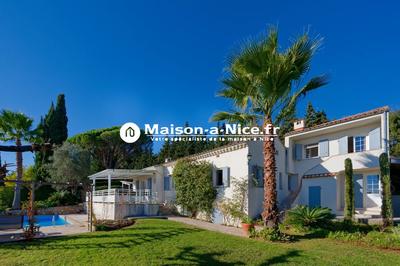 Maison - 142 m² - 5 pièces