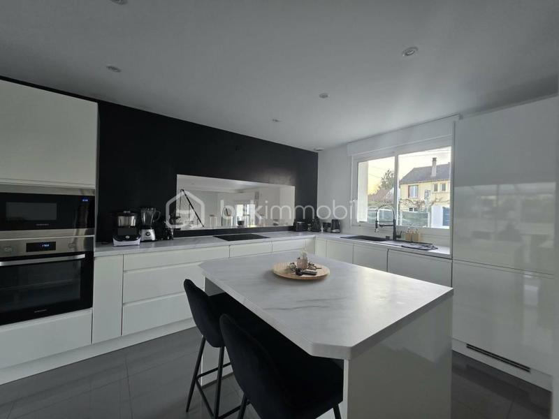 Pavillon - 110 m² - 6 pièces