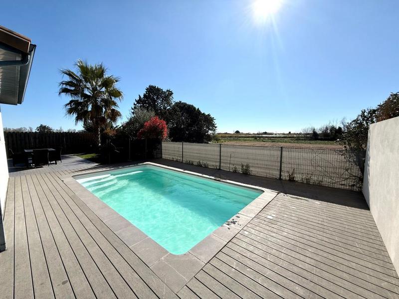 Maison - 244 m² - 10 pièces