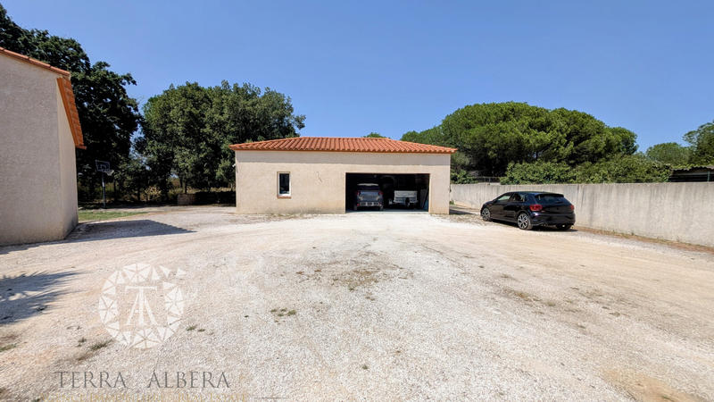 Villa - 254 m² - 8 pièces