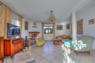 Maison - 193 m² - 6 pièces