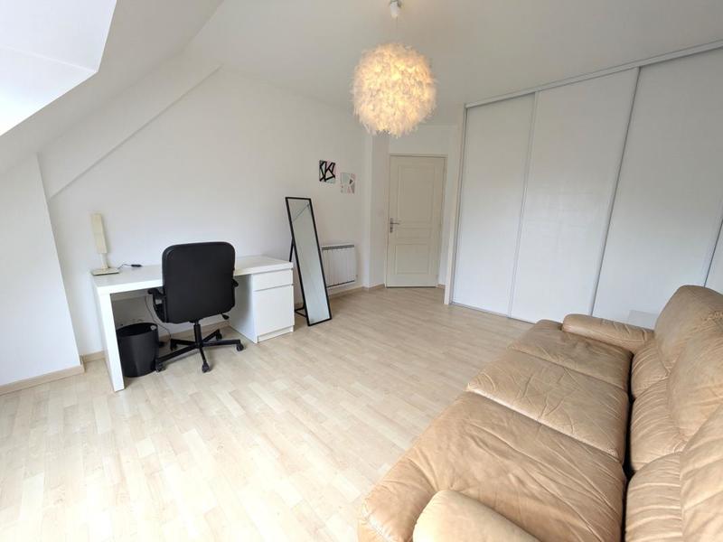 Maison - 167 m² - 8 pièces