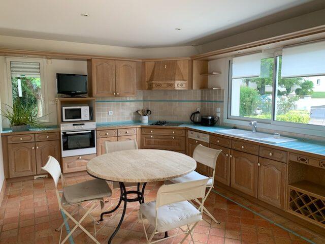 Maison - 192 m² - 7 pièces