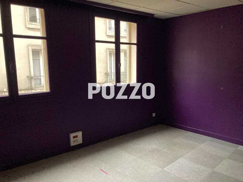 Local commercial - 190 m² - 8 pièces