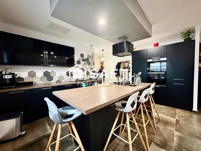 Maison - 108 m² - 4 pièces