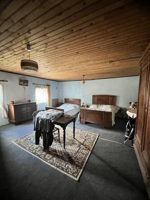 Maison - 400 m² - 12 pièces