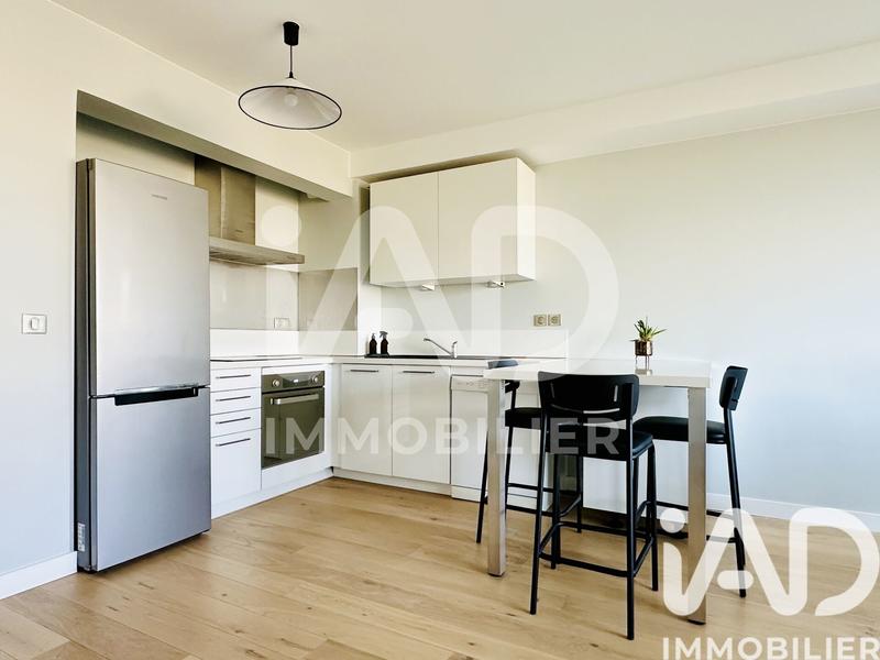 Appartement - 95 m² - 4 pièces