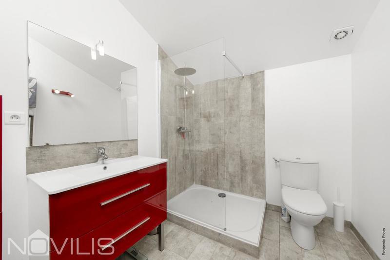 Maison - 181 m² - 7 pièces