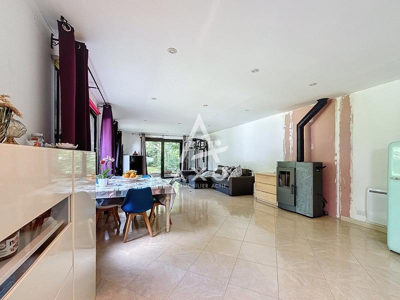 Maison - 122 m² - 4 pièces