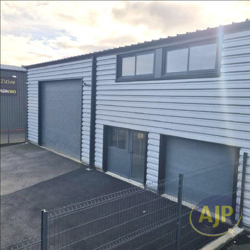 Local d'activité / Entrepôt - 200 m²