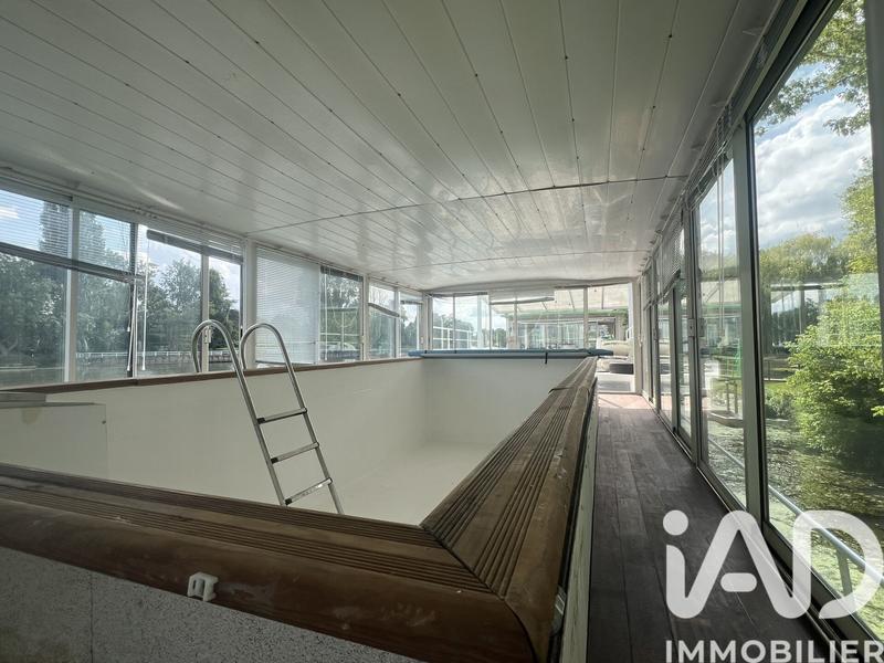 Maison - 260 m² - 8 pièces