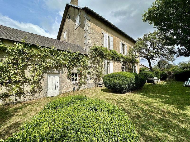 Maison de campagne - 214 m² - 10 pièces