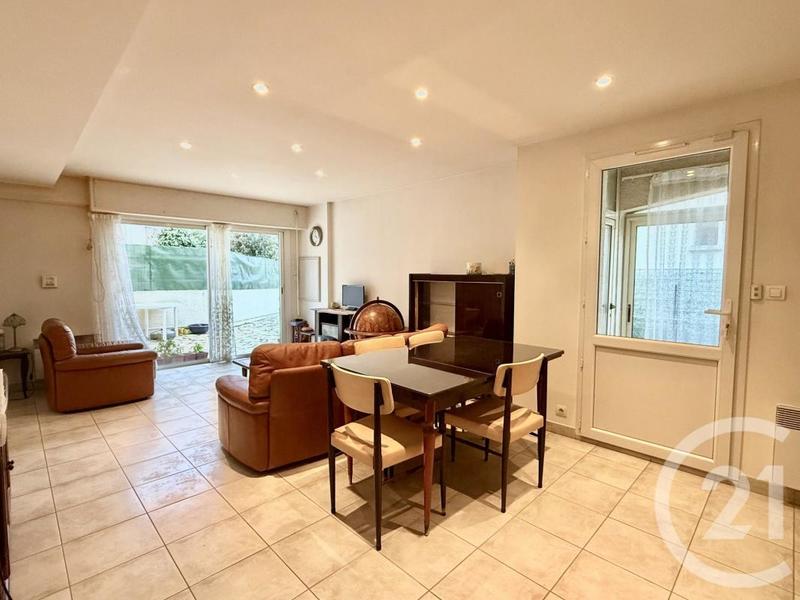 Villa - 134 m² - 6 pièces