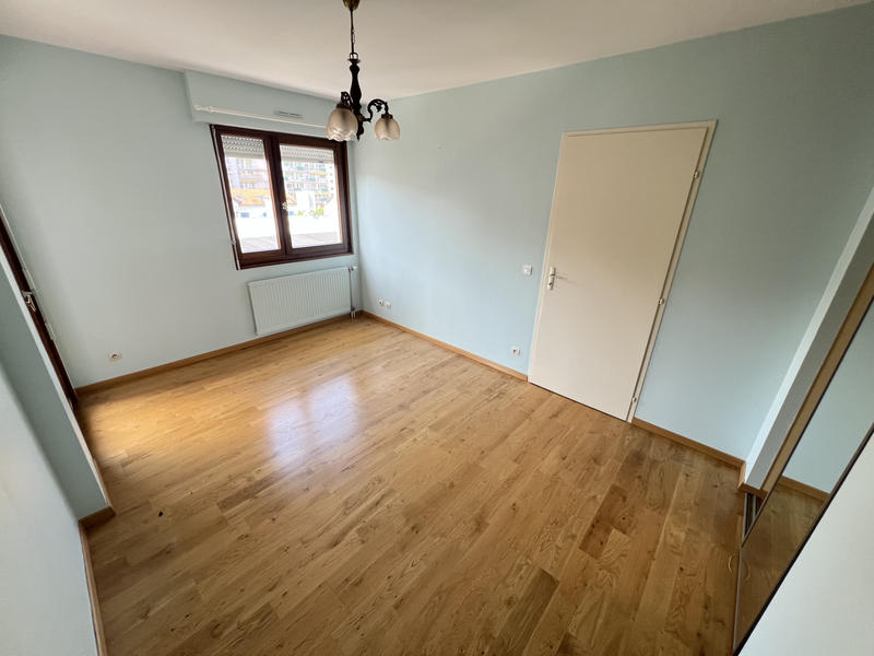 Appartement - 85 m² - 4 pièces