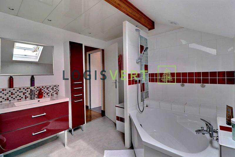 Maison - 108 m² - 6 pièces