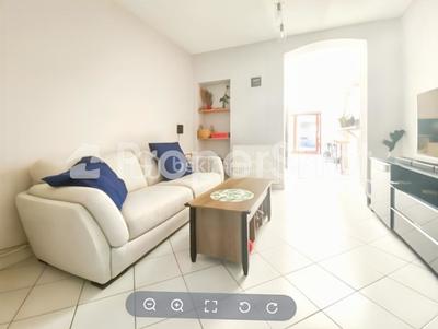 Maison - 83 m² - 6 pièces