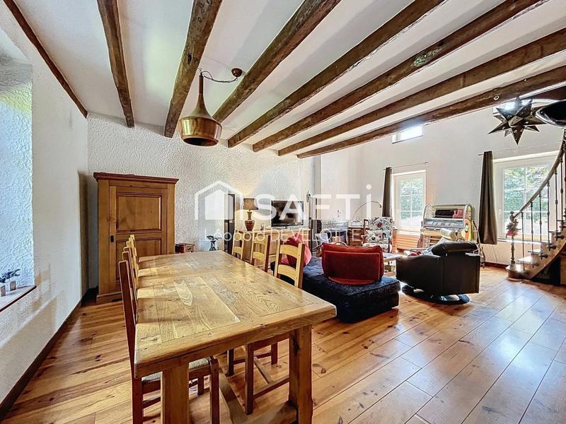 Maison - 166 m² - 7 pièces