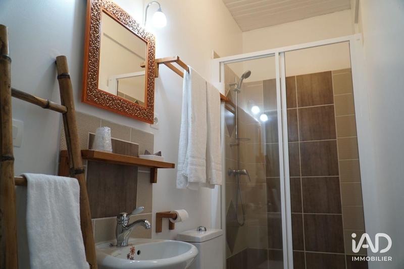 Local commercial - 737 m²