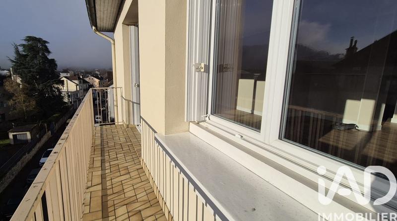 Appartement - 90 m² - 5 pièces