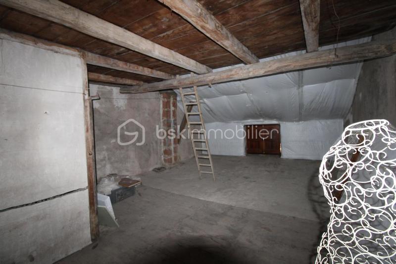 Demeure - 250 m² - 7 pièces