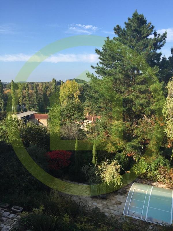 Maison - 310 m² - 17 pièces