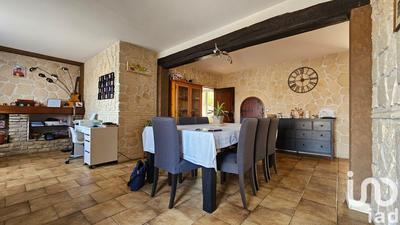 Maison - 190 m² - 8 pièces