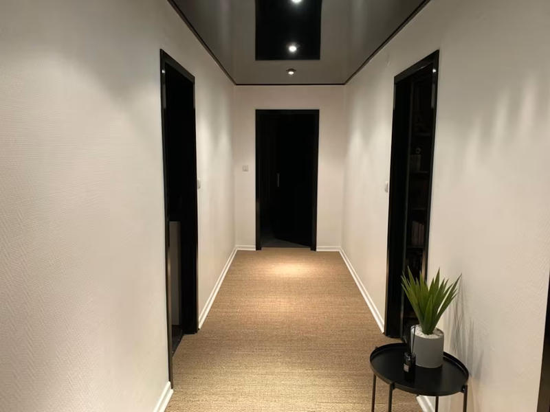 Maison - 300 m² - 11 pièces