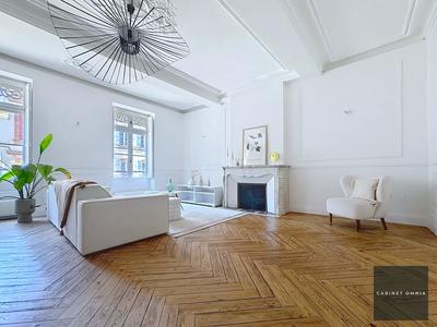 Appartement - 115 m² - 4 pièces