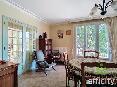 Maison - 158 m² - 6 pièces