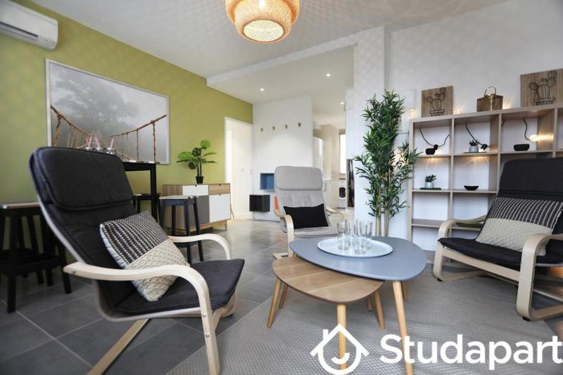 Chambre - 11 m² - 1 pièce