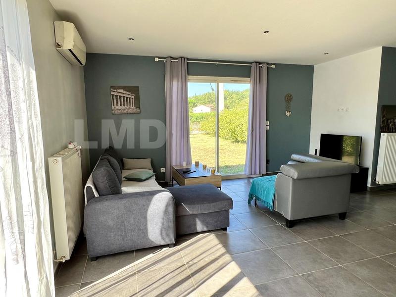 Villa - 99 m² - 4 pièces