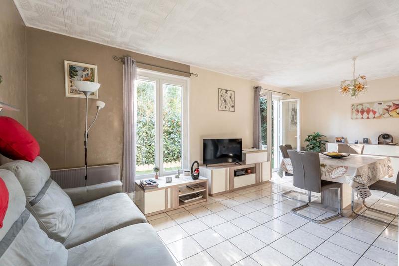 Villa - 80 m² - 4 pièces