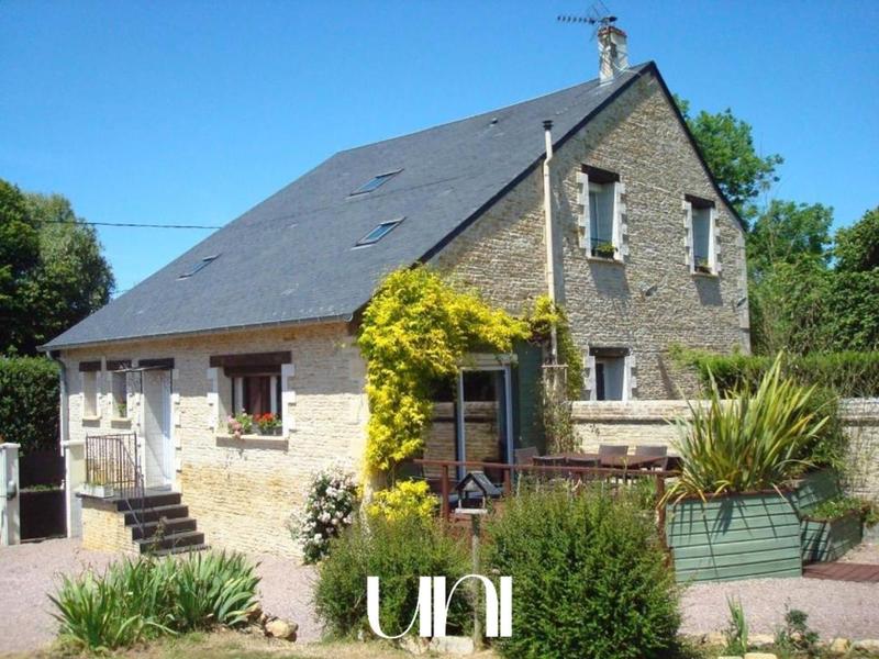 Maison - 630 m² - 30 pièces