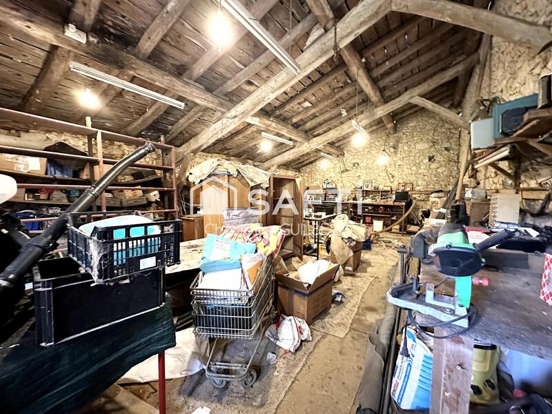 Maison - 282 m² - 7 pièces