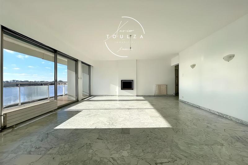 Appartement - 162 m² - 5 pièces