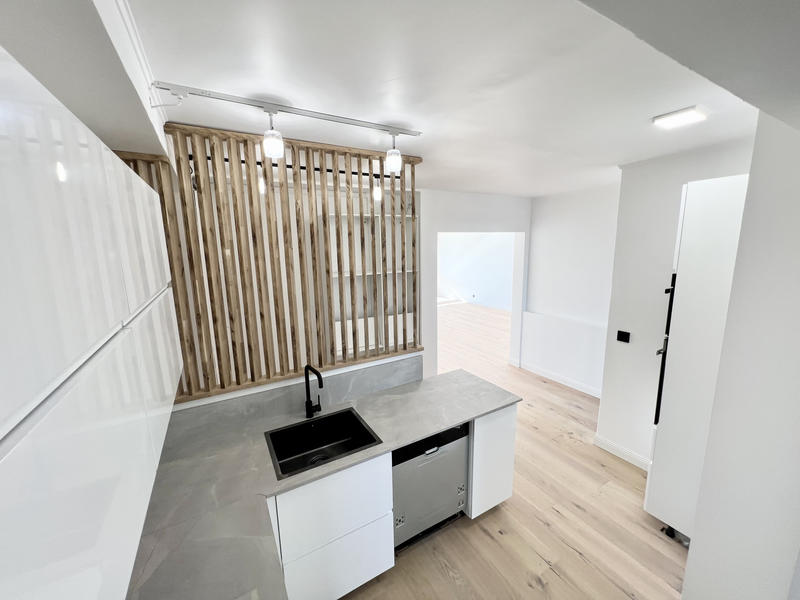 Appartement - 102 m² - 4 pièces