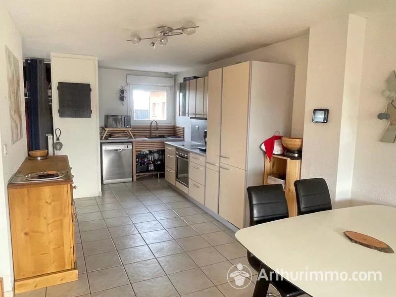 Appartement - 64 m² - 3 pièces
