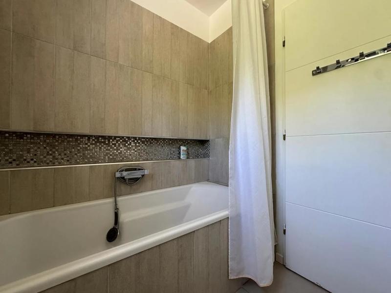 Maison - 187 m² - 7 pièces