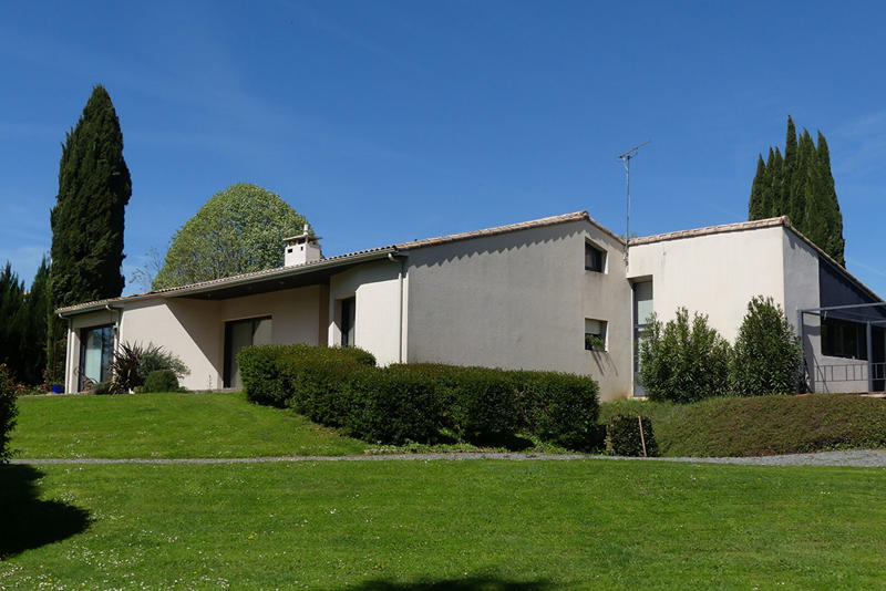 Maison - 138 m² - 5 pièces