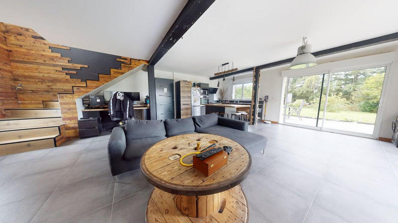 Maison - 145 m² - 5 pièces