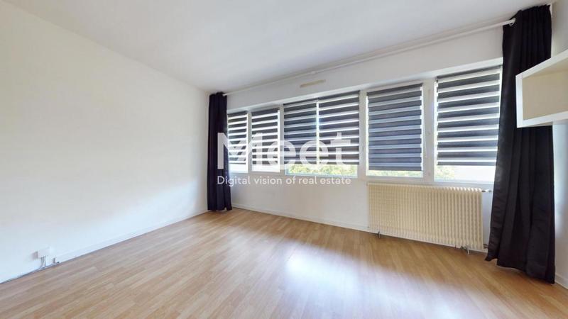 Appartement - 99 m² - 4 pièces